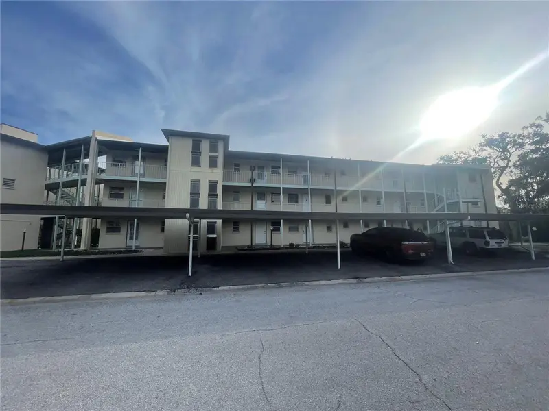 5245 Amulet Dr #208, FL