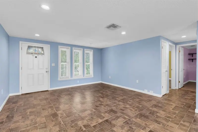 9031 Crabtree Ln, FL