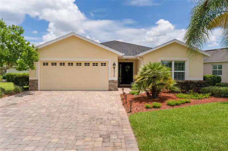 5075 Neptune Cir, FL