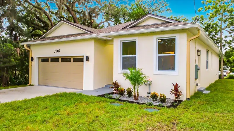 7107 Bledsoe Ave, FL