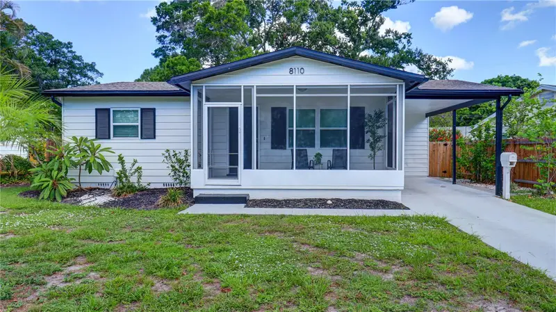 8110 Diagonal Rd N, FL