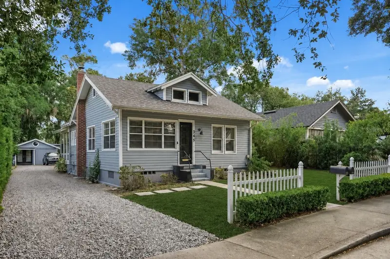 249 Orange Pl, FL