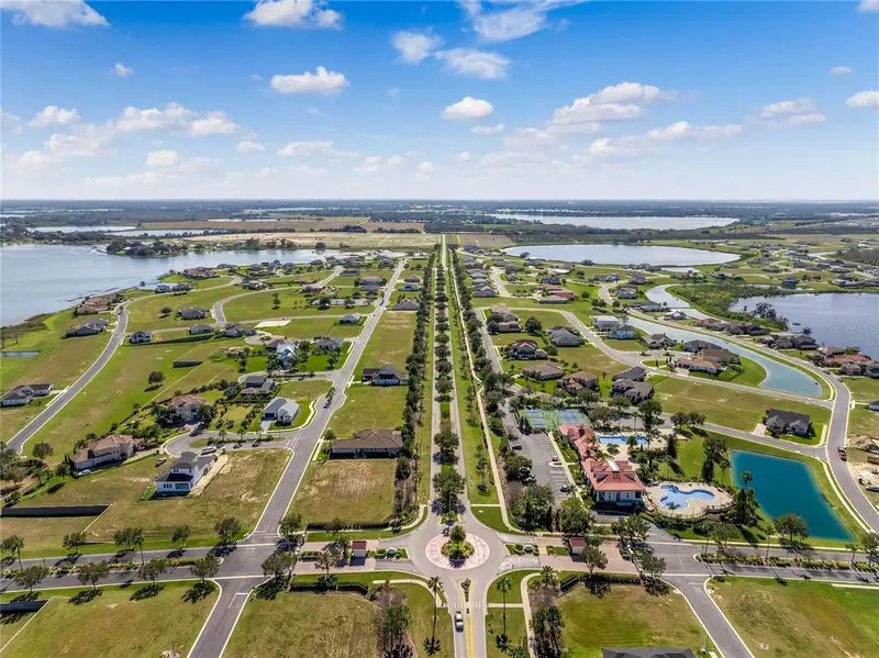 535 Adams View Ln, FL