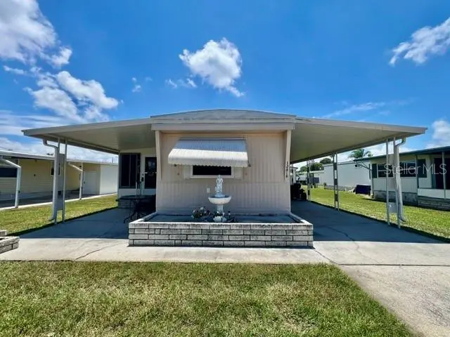 10818 Freedom Dr, FL