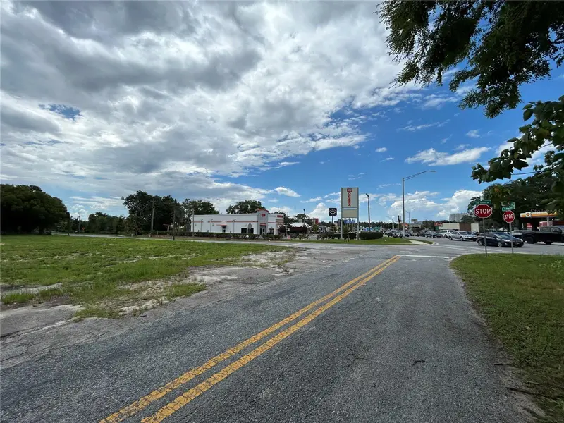 300 Sw 18th St, FL