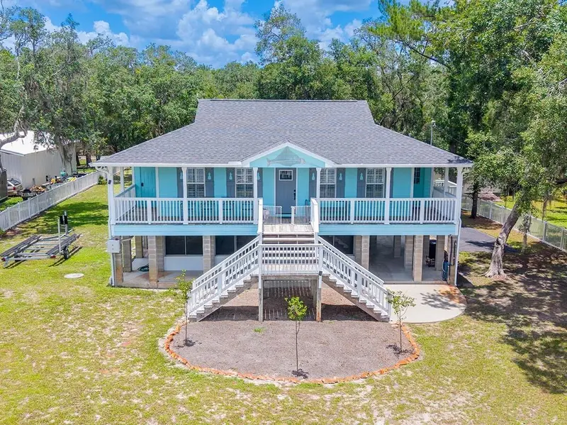 8213 Riverview Rd, FL