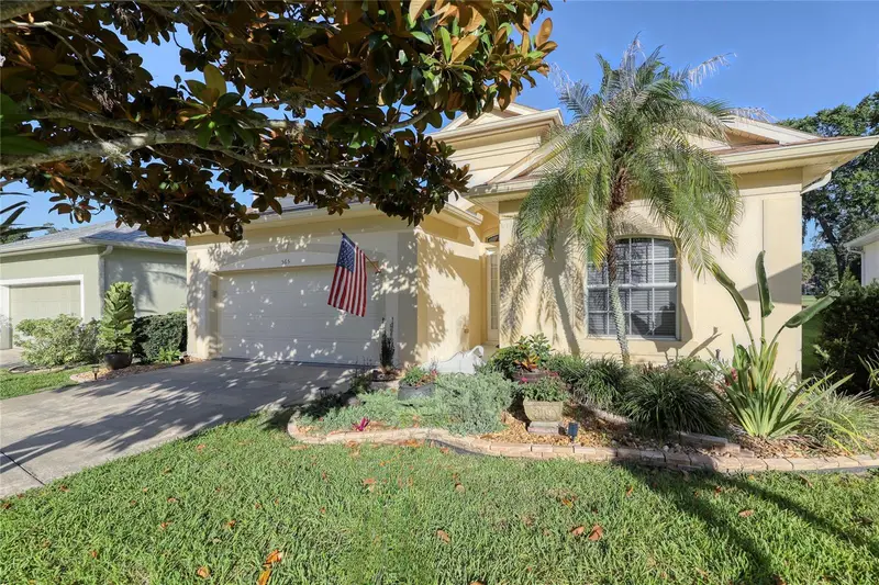 565 Greenleaf Ln, FL