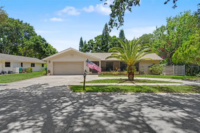 165 Woodcutter Ln, FL