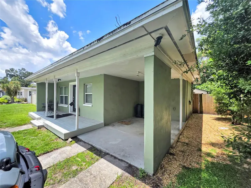 5117 Lake Howell Rd, FL