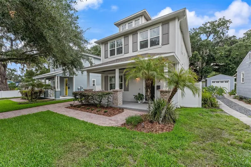 Lake Eola Heights listing