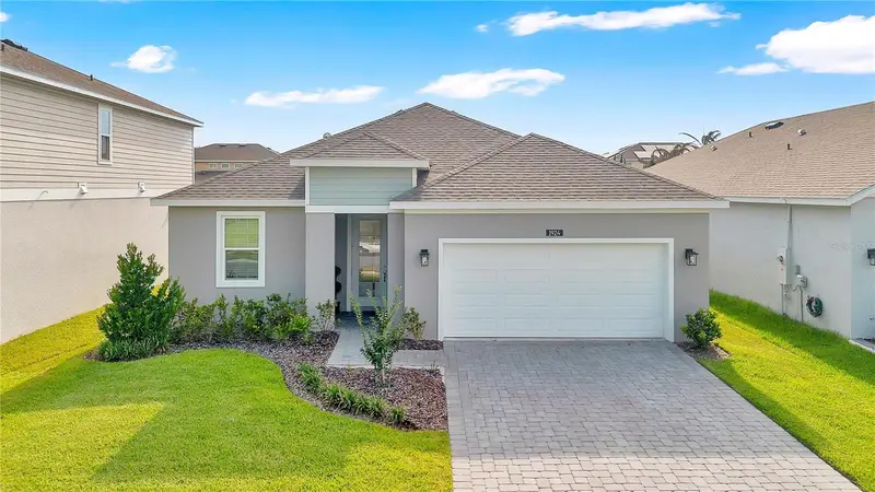 1924 Columbus Path, FL