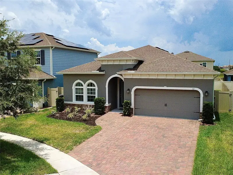 584 Seattle Slew Dr, FL