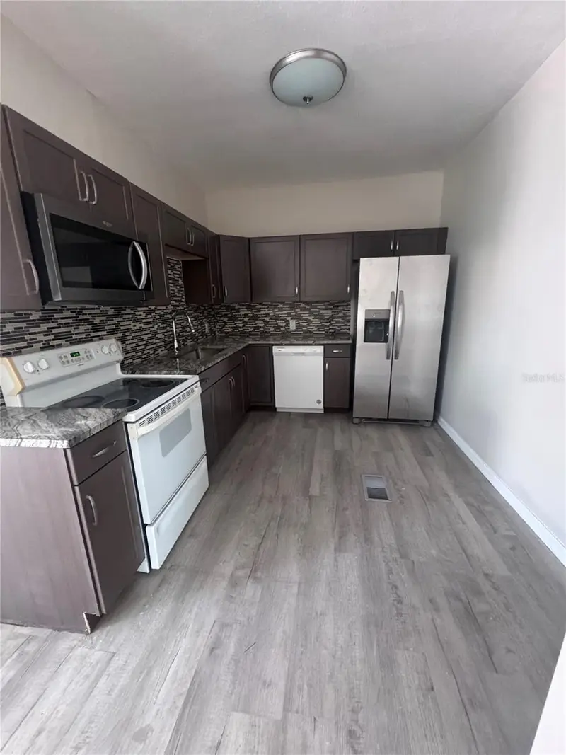 32 Ada Street, FL