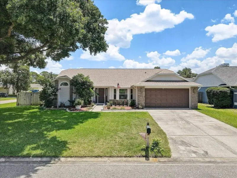 1907 Horseshoe Dr, FL