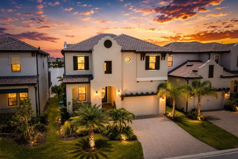 1112 Seagrape Dr, FL
