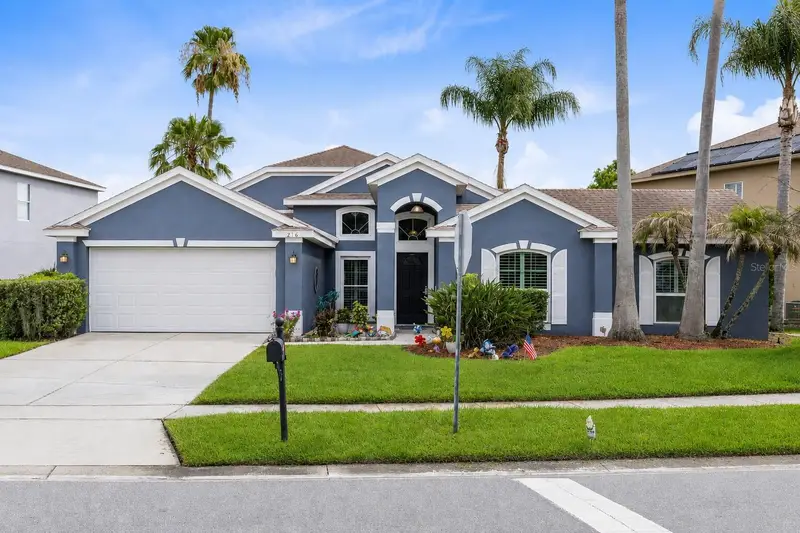 216 Tavestock Loop, FL