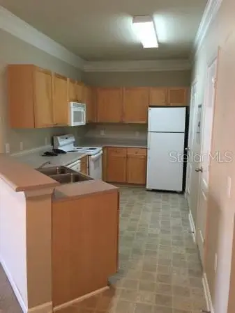 19914 Villa Creek Dr #203, FL