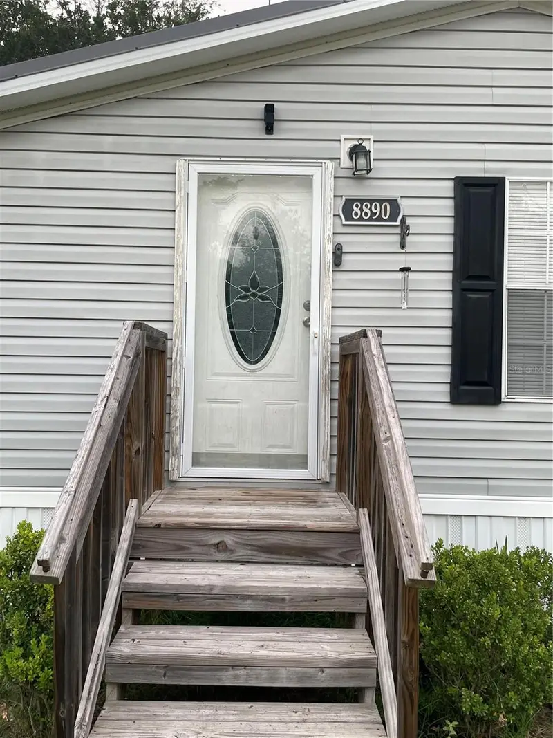 8890 Se 66th Cir, FL