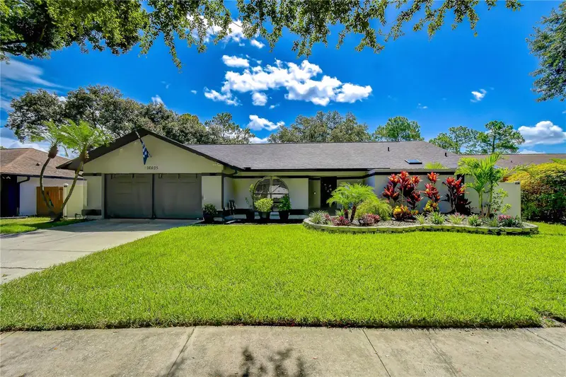16605 E Course Dr, FL