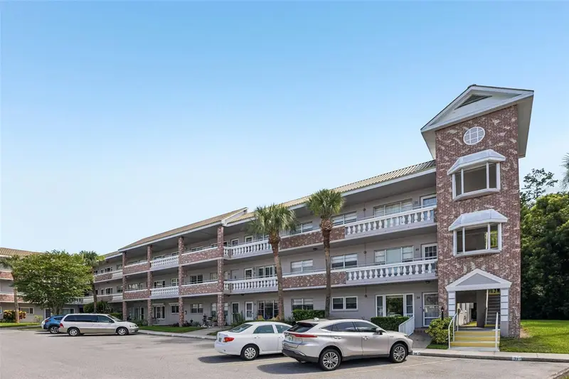 2460 Persian Dr #44, FL