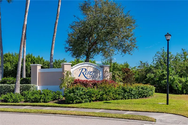 24311 Riverfront Dr, FL