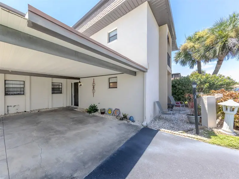 1712 Lakeside Dr #1712-B, FL