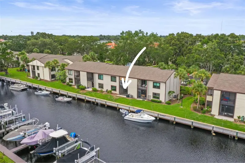 358 Moorings Cove Dr #4b, FL