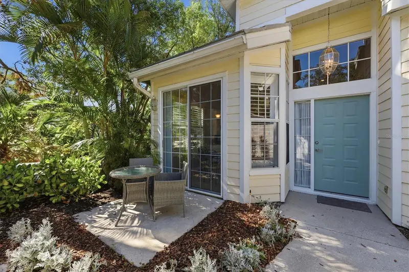 7906 Whitebridge Gln, FL