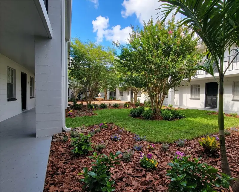 120 S Church Ave #201, FL