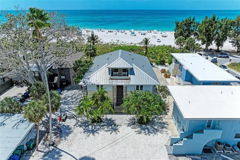 101 Palm Ave #4, FL