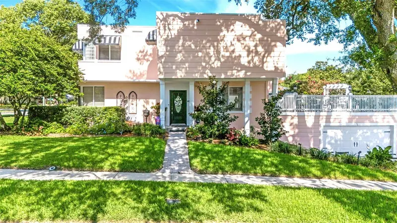 2015 E Beacon By Way, FL
