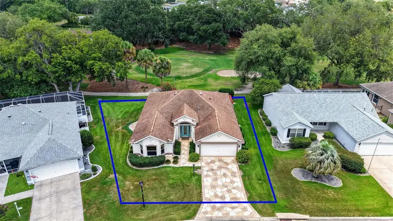 522 Loma Paseo Dr, FL