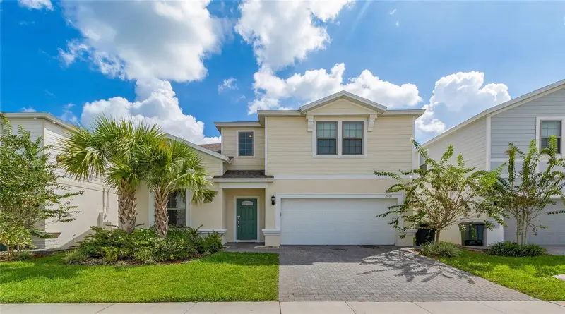 2451 Luxor Dr, FL