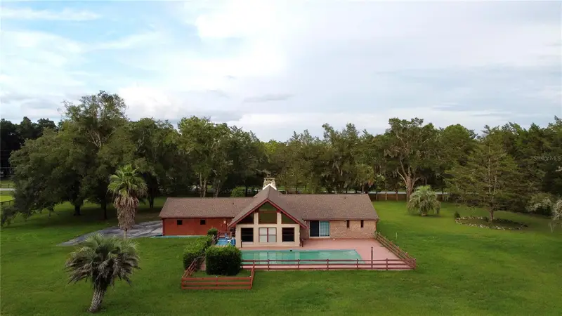 7 Meadow Wood Dr, FL