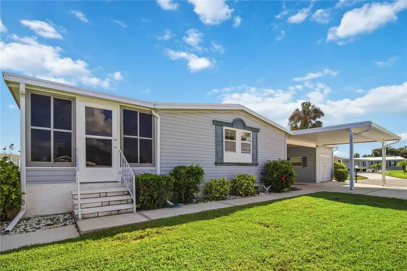 8476 Imperial Cir, FL
