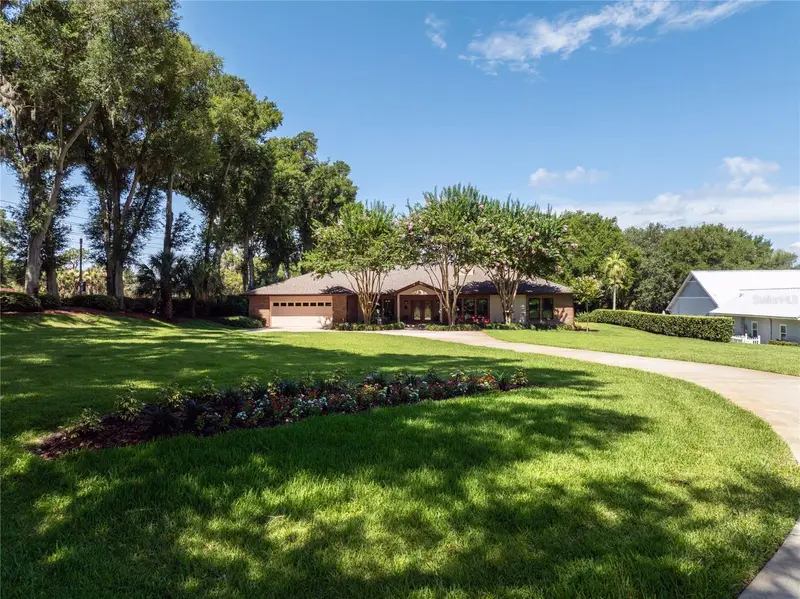 516 Jennifer Ln, FL