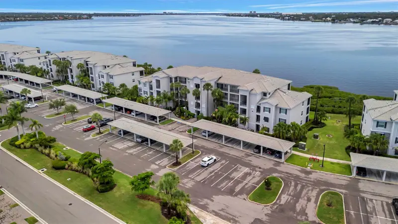 1020 Tidewater Shores Loop #208, FL