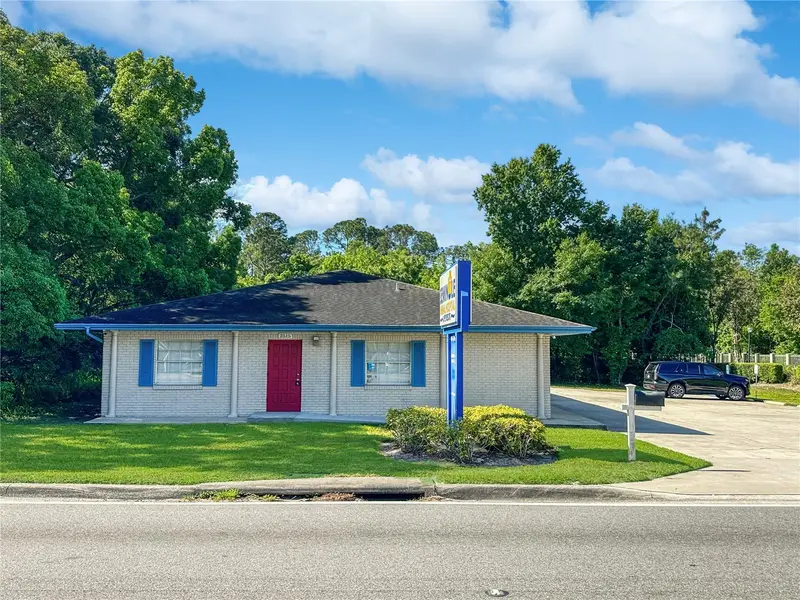 2515 W 25th St, FL