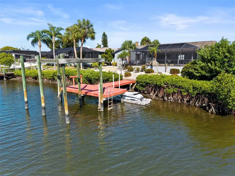 921 Birdie Way, FL