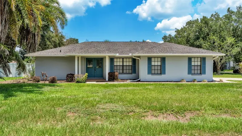 2208 Groveglen Cir, FL