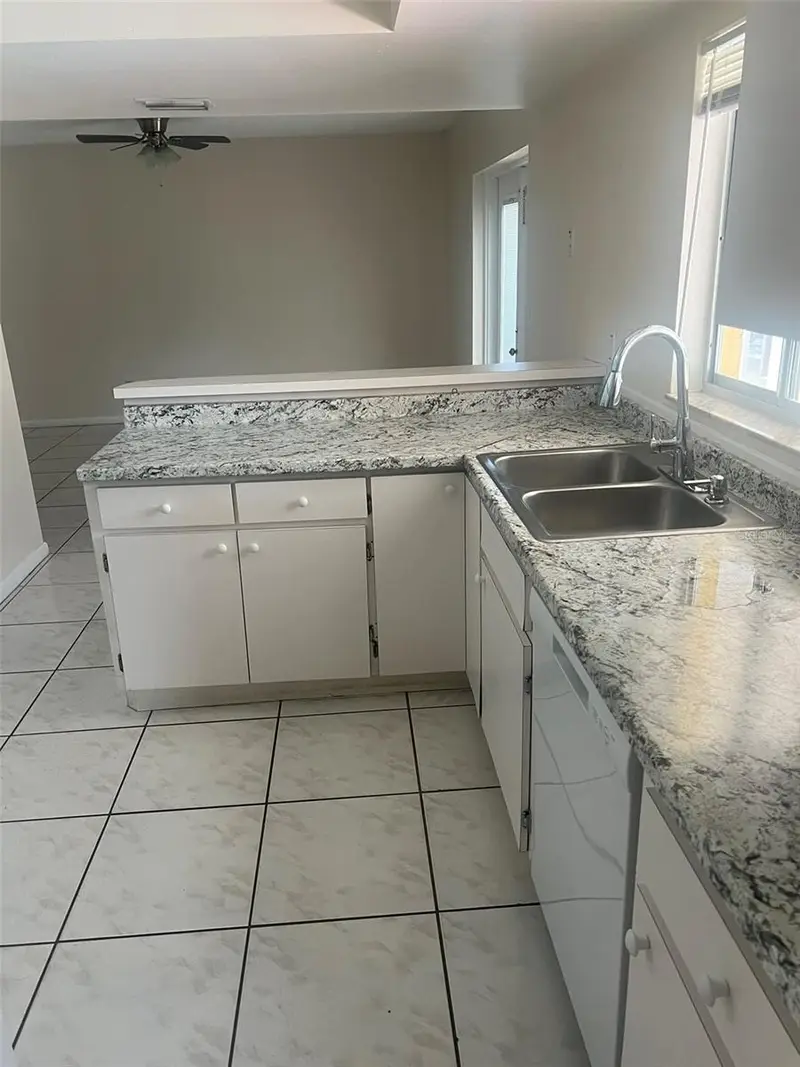5205 Dublin Pl, FL