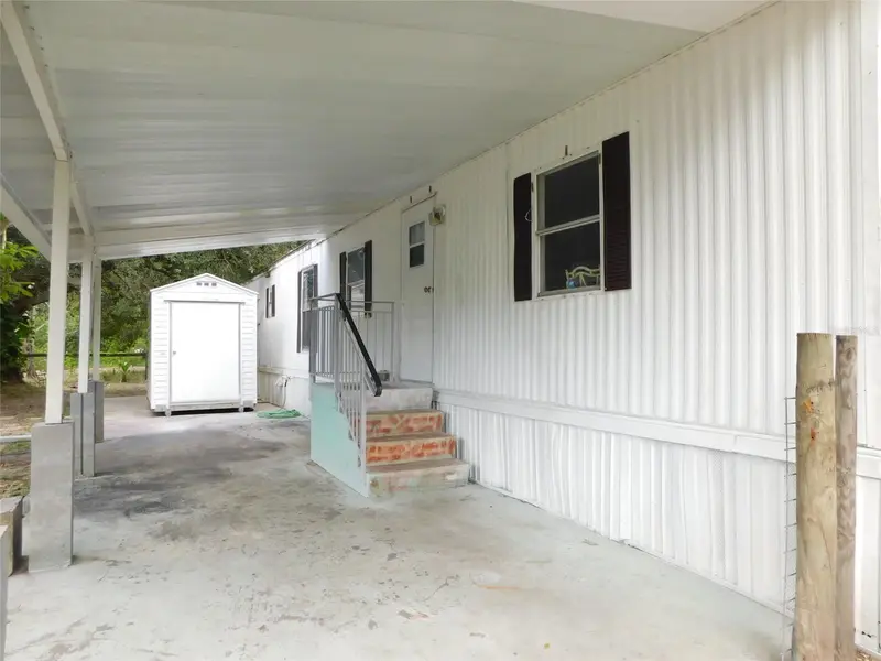 1110 Ne Forrest Ave, FL