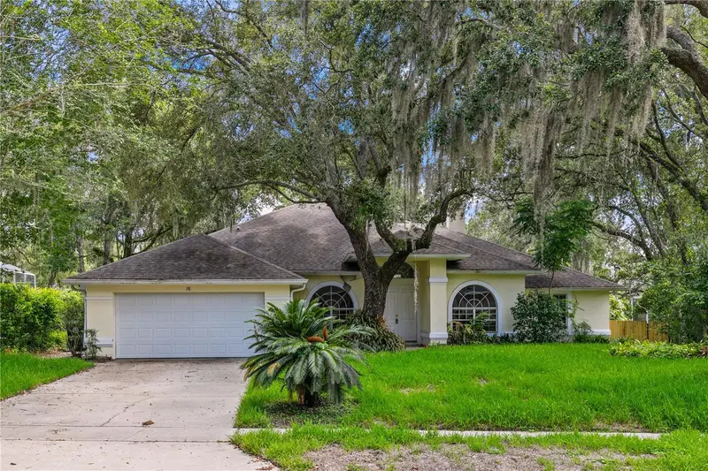 76 Winding Oaks Ln, FL