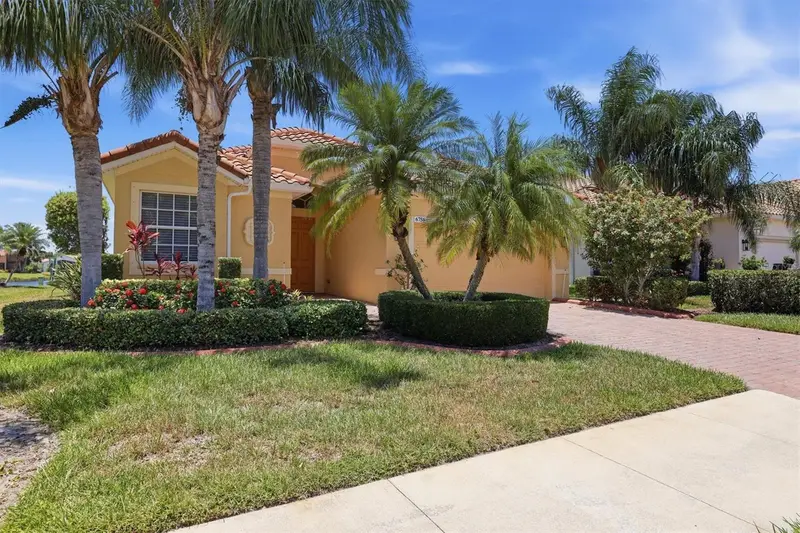 6755 41st Street Cir E, FL