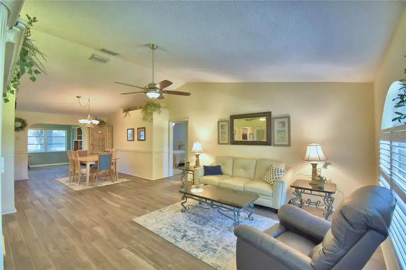 4415 Bunker Dr, FL