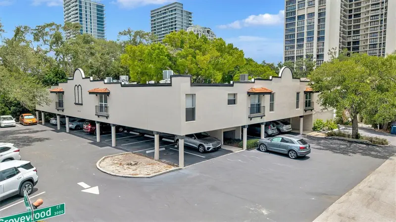3232 S Macdill Ave #210, FL