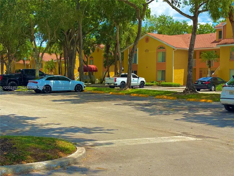 1040 Coral Springs Clb #1040, FL
