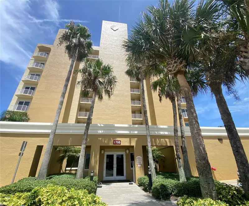 1705 S Atlantic Ave #304, FL