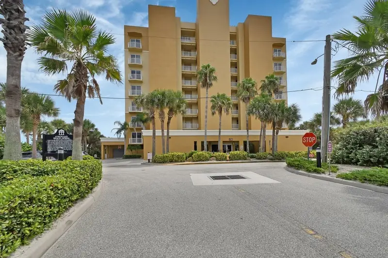 1705 S Atlantic Ave #304, FL