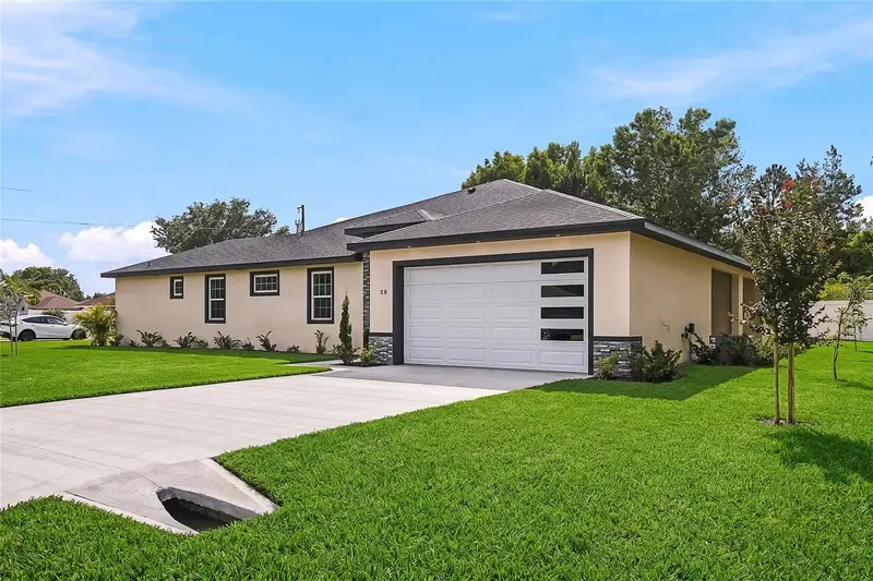 2 Buttonbush Ln, FL